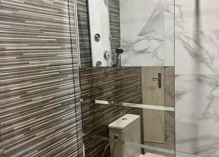 بيت ضيافة Moreira Family *